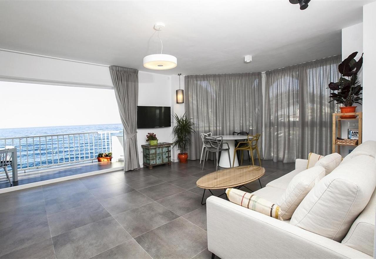 Super Front Line Modern New Apartm Nerja Eksteriør billede